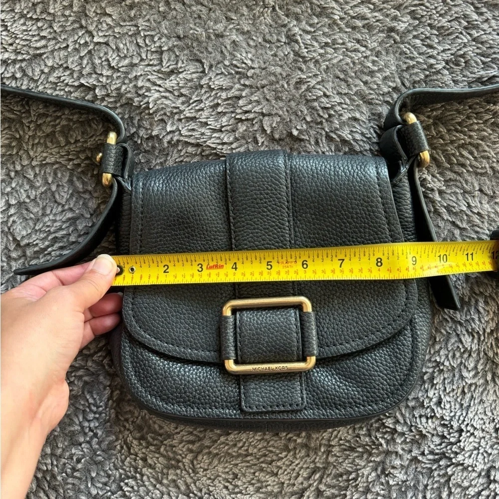 MICHAEL KORS Large Maxine Black Pebbled Leather Saddle Bag